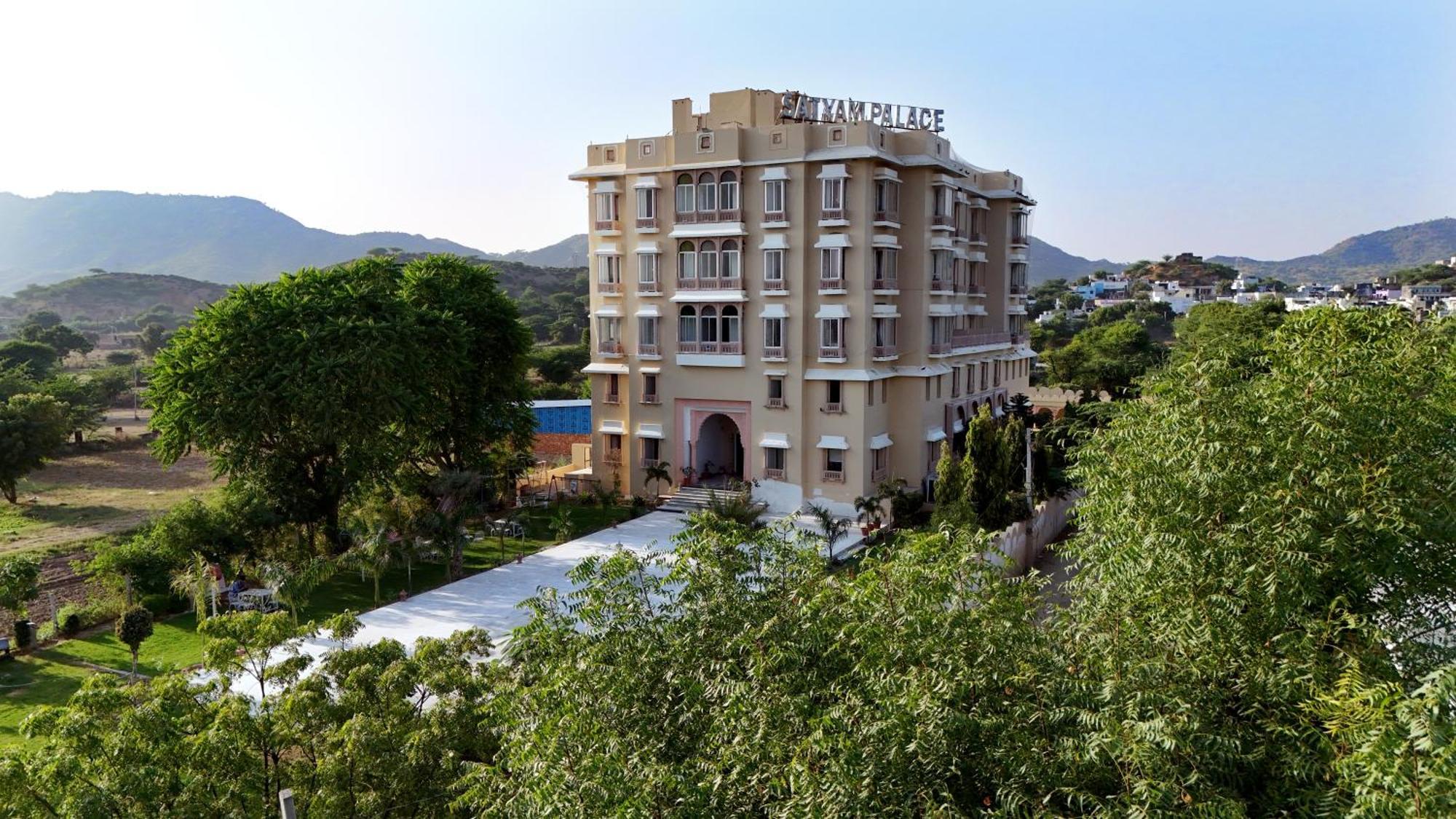 Satyam Palace Resort Pushkar Exterior foto